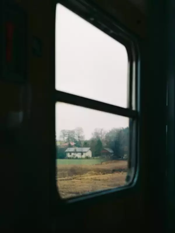 8 Most Scenic Railway Journeys in the World for a Destination Wedding