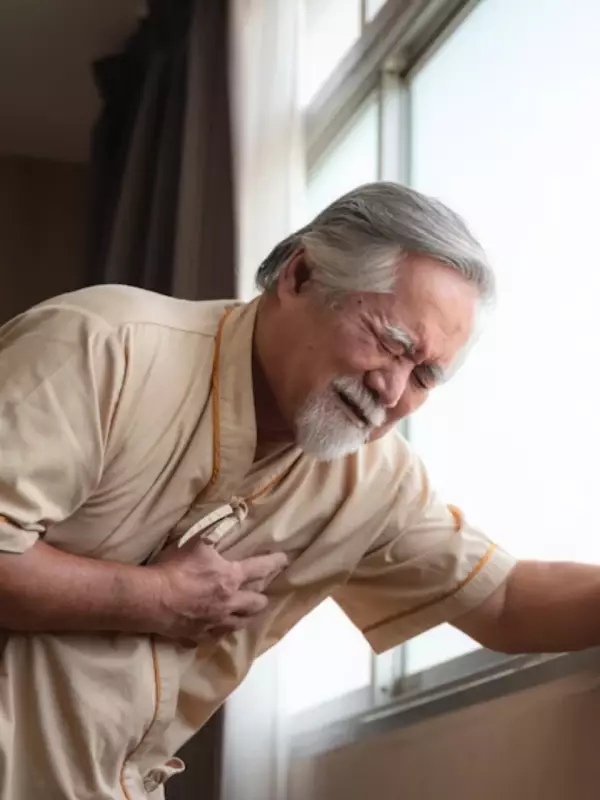 8 Superfoods That Can Shield Your Heart From Attacks & Stroke | Indian Diet Guide