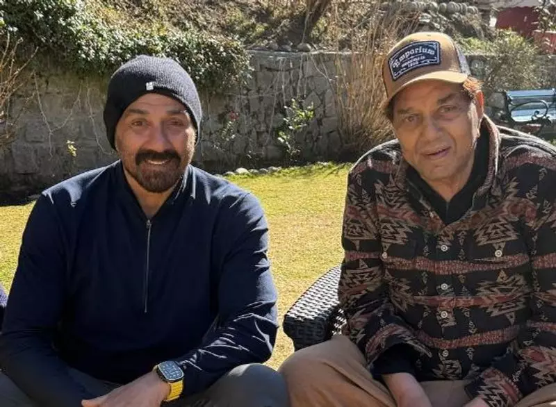 Aamir Khan Reveals Dharmendra Saw Sunny Deol's Lahore 1947 Before Death