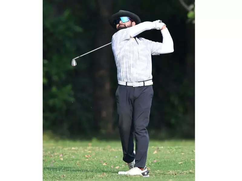 Aman Raj Dominates IGPL Jaipur with Back-to-Back 61s, Leads by Four Strokes