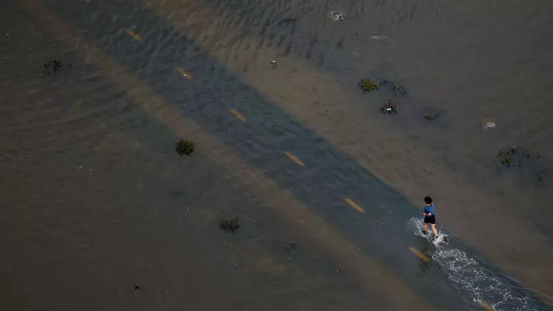 Ancient African Rocks Reveal Earth's Violent, Blue Beginnings 3.5 Billion Years Ago