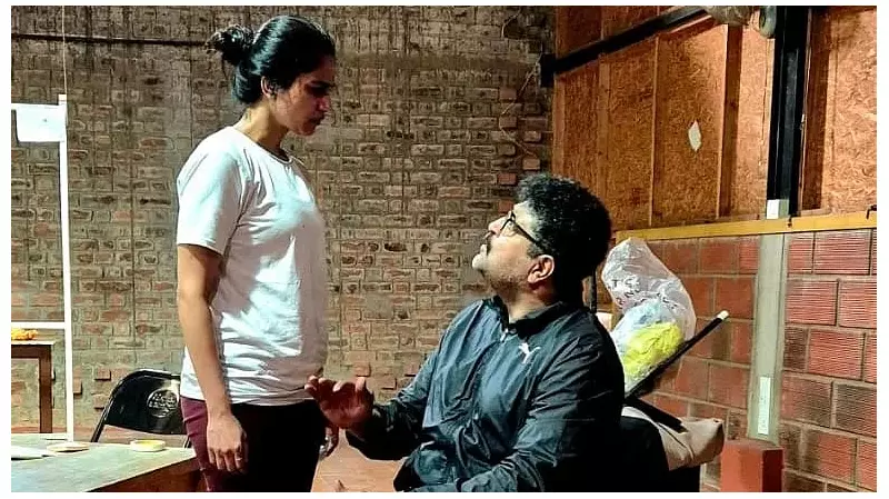 Bengaluru Stage Comes Alive With Kannada Adaptation of Acclaimed Play 'Blackbird'