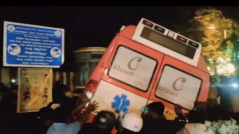 Bengaluru Traffic Tragedy: Couple Dies While Chasing Their Patient's Ambulance on Scooter