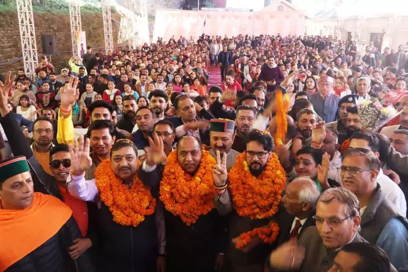 BJP Leaders Stage United Front at Mass Singing Event in Himachal