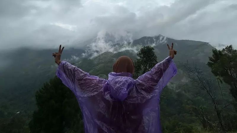 Breaking the Stigma: Support Groups Empower Indian Women Through Divorce Journey