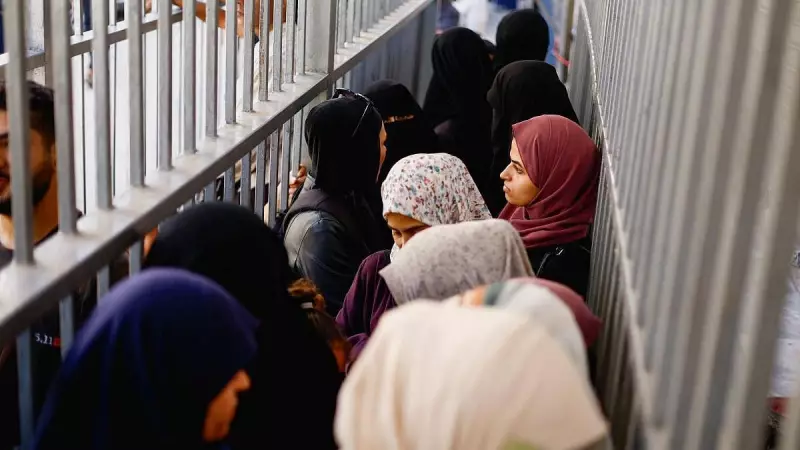 Cash Crisis in Gaza: Banks Reopen But Money Vanishs in Post-War Struggle