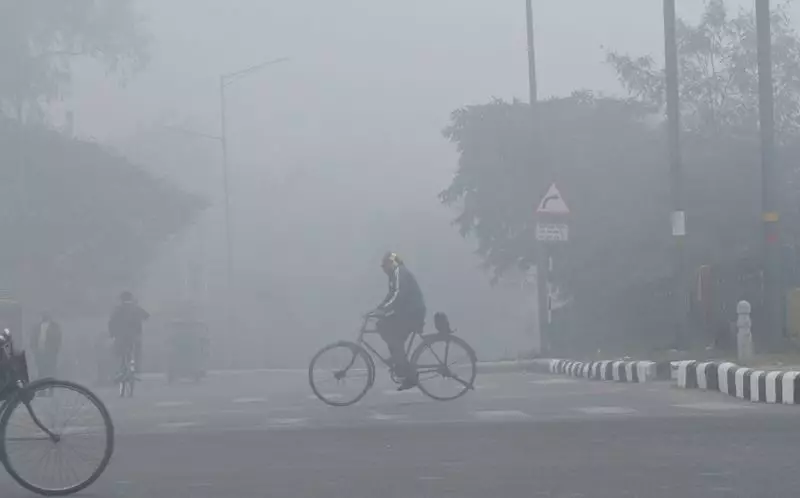 Chandigarh, Mohali, Panchkula Shrouded in Dense Fog, IMD Issues Orange Alert