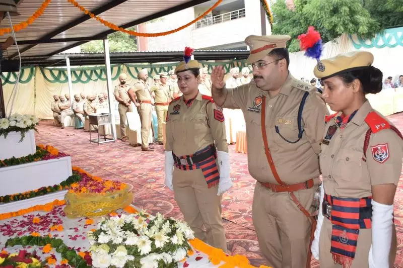 Chandigarh Salutes Its Bravehearts: Emotional Tributes Paid on Police Commemoration Day