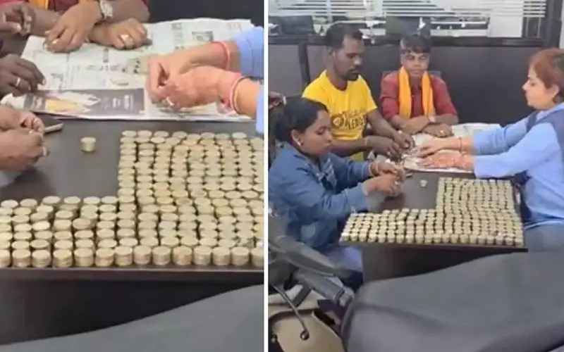 Chhattisgarh Father's 6-Month Coin Savings Create Priceless Smile for Daughter