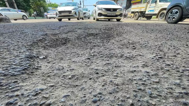 CM Flying Squad Cracks Down on Patiala's Hiana Khurd-Mandaur Road Delays | Infrastructure Probe