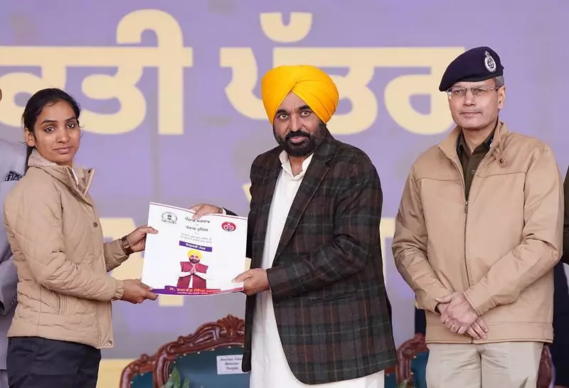 CM Mann to New Police Recruits: Easy to Defame, Strive to Be Good Officers