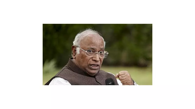 Congress Reviews Bihar Election Rout, Questions NDA's 'Unbelievable' 202 Seat Sweep