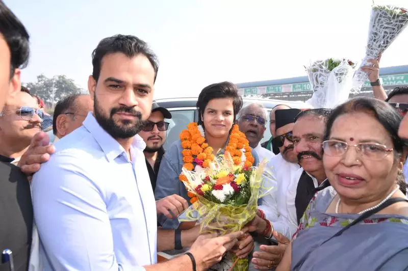 Cricketer Shafali Verma Receives Hero's Welcome in Rohtak