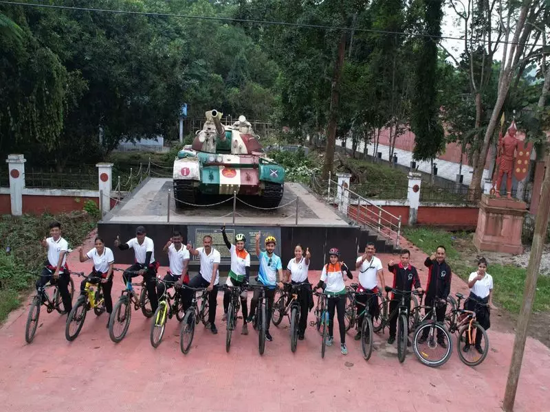 Cycling Expeditions Sweep India Celebrating Sardar Patel's 150th Birth Anniversary