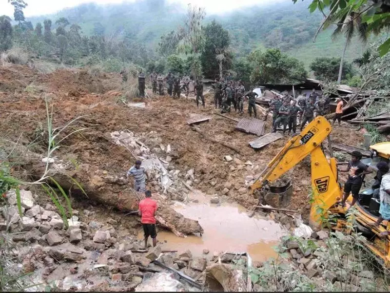 Cyclone Kirrily Hits Queensland: Thousands Without Power in Australia