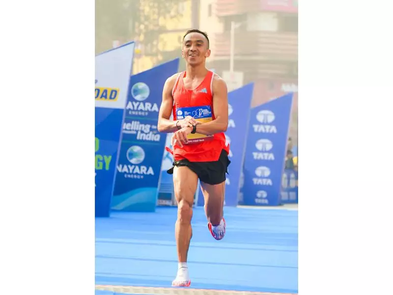 Defending Champions Anish Thapa & Nirmaben Thakor Lead Indian Charge at Tata Mumbai Marathon 2025