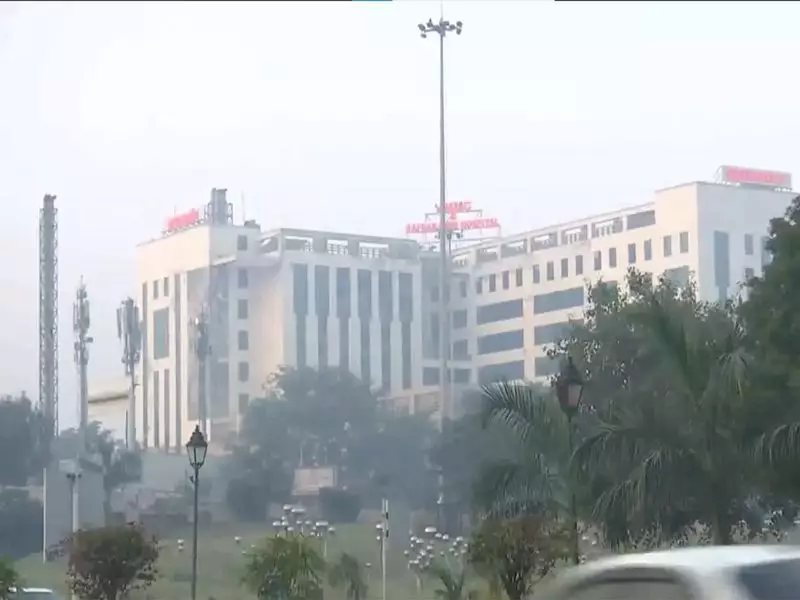 Delhi Air Quality Plunges to Severe, AQI Surpasses 400 in Multiple Areas