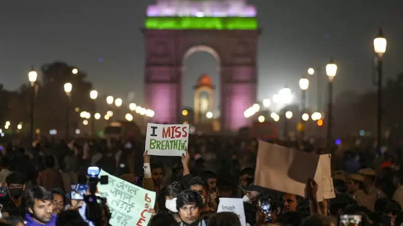 Delhi Air Quality 'Very Poor', Protesters Detained at India Gate