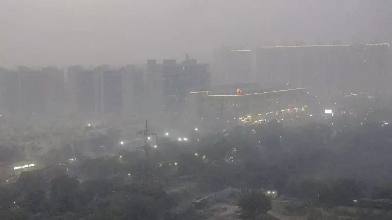 Delhi Air Turns Hazardous as AQI Surges Past 400 at 27 Stations