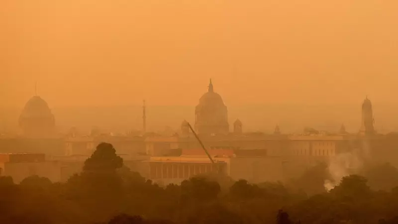 Delhi AQI Hits 374: Jantar Mantar Protesters Demand Right to Life