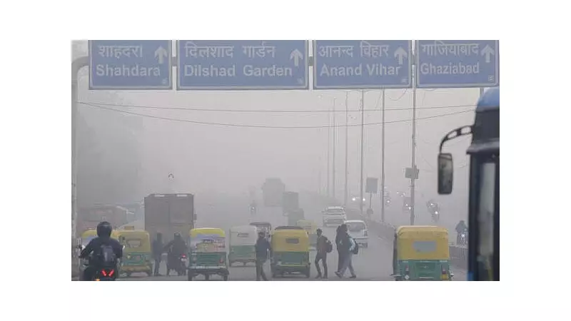 Delhi Chokes: Severe Smog Disrupts Flights, AQI Hits 'Severe'