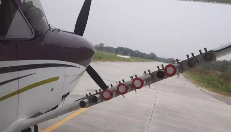 Delhi Cloud Seeding Failure: IIT Kanpur Director Reveals Why Artificial Rain Attempt Didn't Work