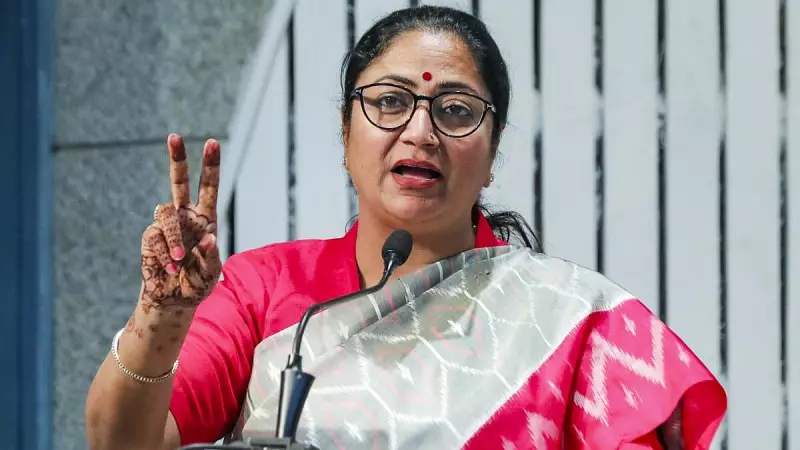 Delhi CM Rekha Gupta Announces Staggered Office Timings to Fight Pollution