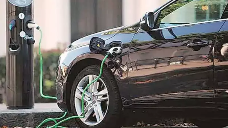 Delhi Govt Approves Private EVs as Shared Taxis to Boost Green Mobility