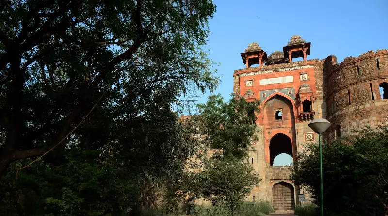 Delhi Monuments Face Ownership Debate as Private Events Plan Emerges