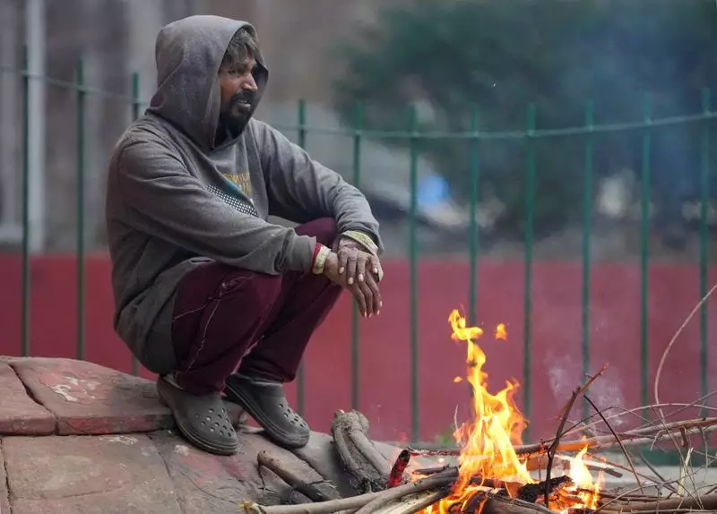 Delhi's Air Quality Plummets to 'Very Poor', 16 Stations Hit 'Severe'