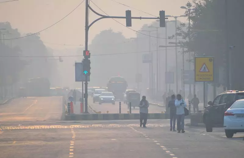 Delhi's Air Quality Plummets to 'Very Poor' Ahead of Diwali - Capital Chokes as Pollution Levels Spike