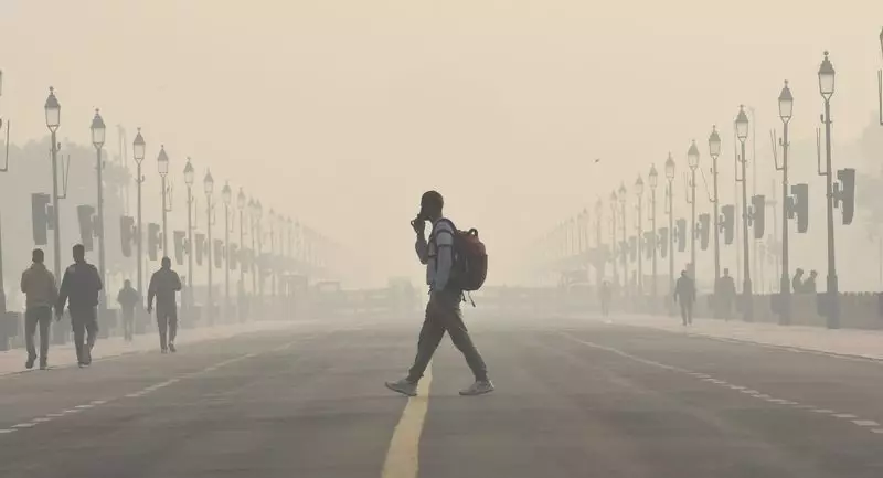 Delhi's December Air Hits 7-Year Low: Stubble Burning Share Dips to 3-5%