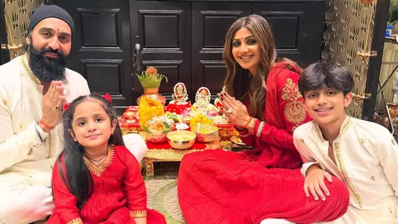 Diwali 2025: Sonam Kapoor, Alia Bhatt, Kareena Light Up Festive Season in Stunning Ethnic Wear