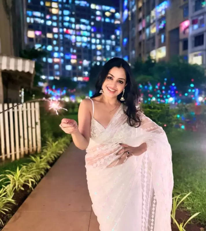 Diwali Delights: Bollywood Stars Reveal Their Festive Traditions and Family Rituals