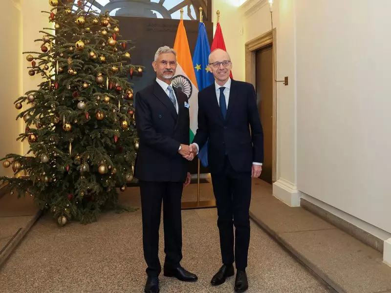 EAM Jaishankar Meets Luxembourg PM to Boost India-EU Strategic Ties