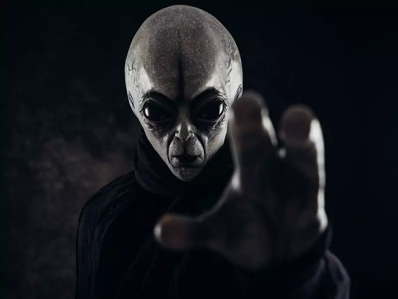 Ex-NASA Astronaut Mike Massimino: Aliens Must Be Smarter to Contact Us