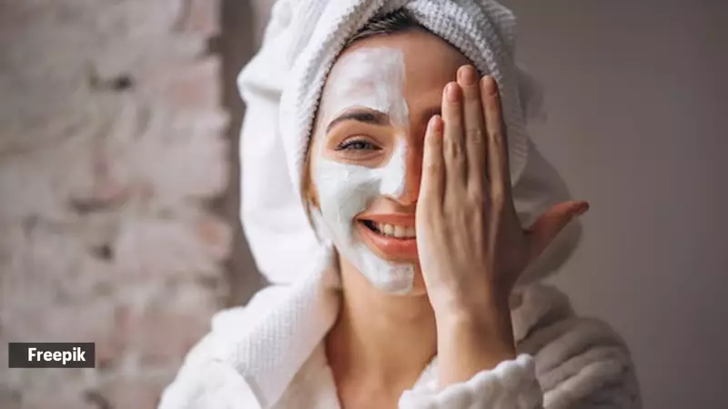 Face Pack Timing Secrets: When to Apply for Glowing Skin?