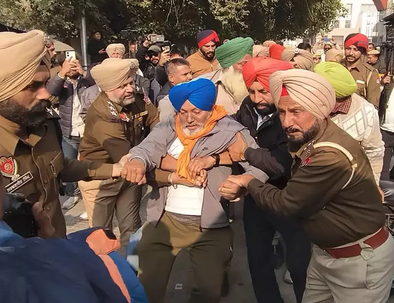 Farmers' Protest in Jalandhar Disrupts Rail Services Despite Heavy Police Presence