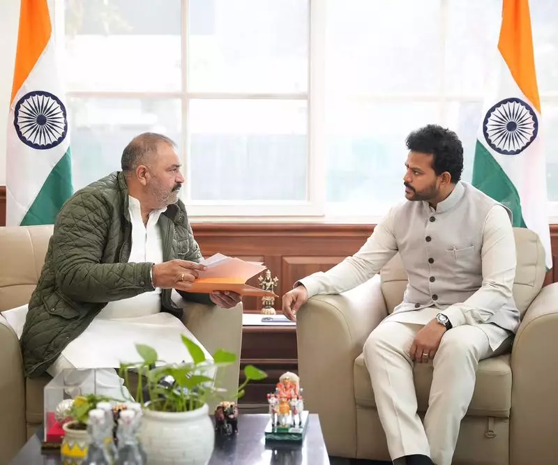 Former MP Pushes for More Flights from Adampur Airport, Meets Aviation Minister