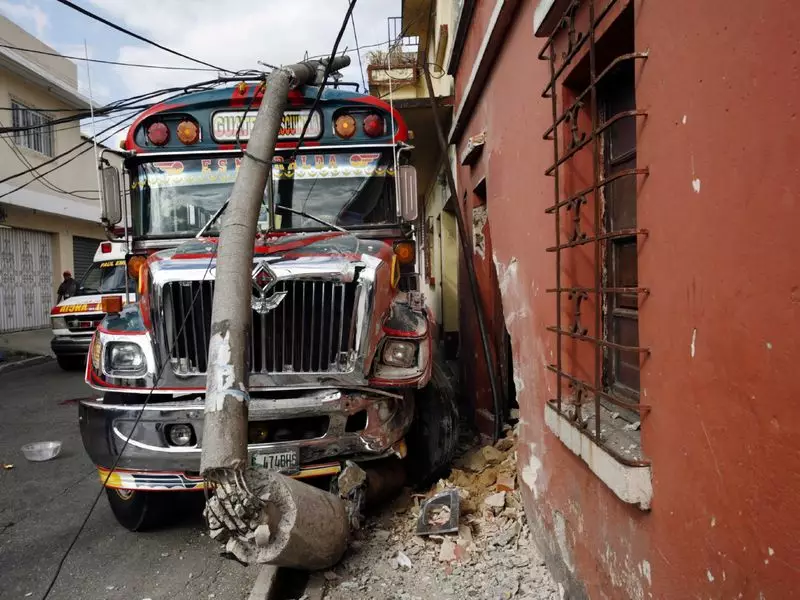 Guatemala Bus Crash Kills 15, Injures 19 on Mountain Road