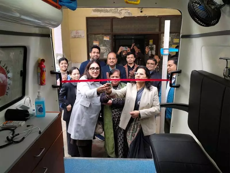Gurugram CMO Dr. Alka Singh Launches Mobile Medical Unit for Remote Areas