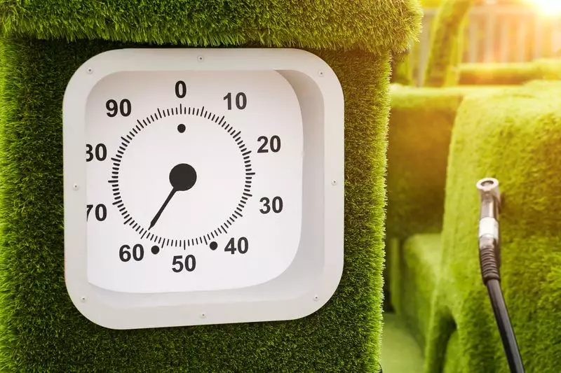 IIT Guwahati Breakthrough: Sunlight Converts CO2 to Methanol Fuel