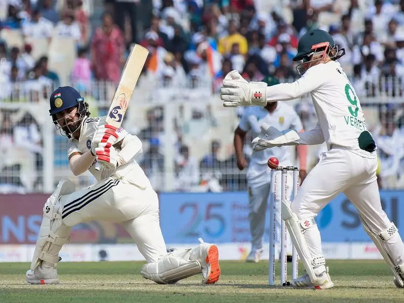 India Face Record 305 Chase to Beat South Africa in Kolkata Test