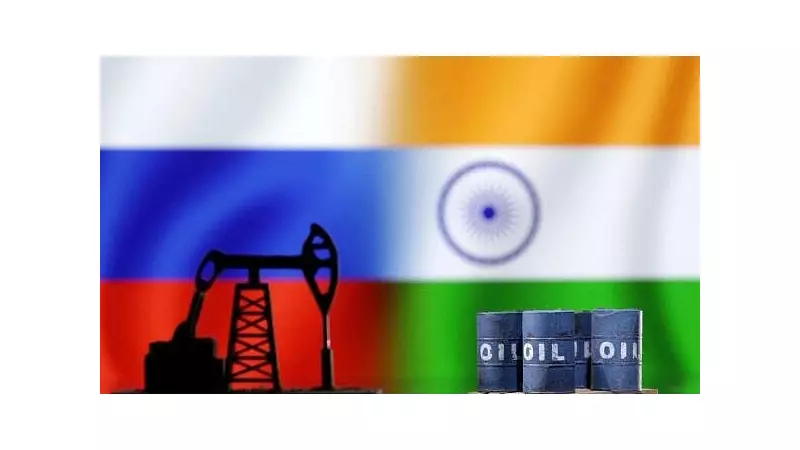 India Monitors US Bill on Russian Oil Tariffs as Trump Backs Proposal