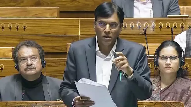 India Notifies 4 Labour Codes, Overhauling Employment Laws