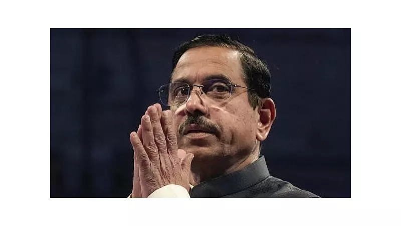 India Urges Global Cooperation to Boost Renewable Energy in Developing Nations