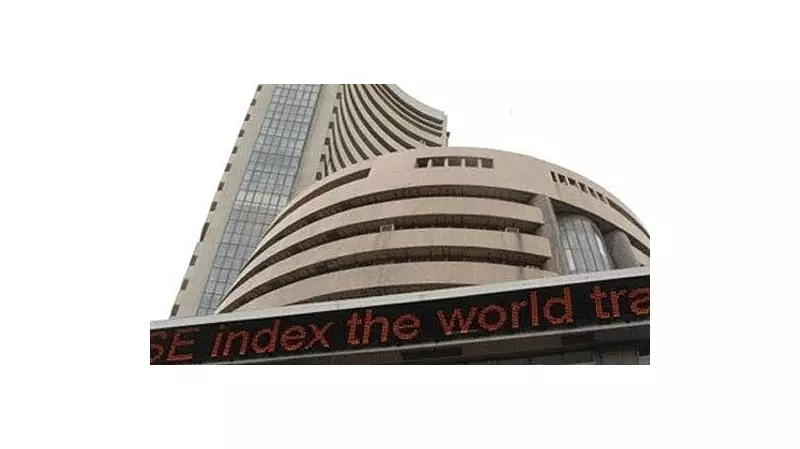 Indian Stock Markets Tumble: Profit-Booking & FII Exodus Trigger Early Trade Decline
