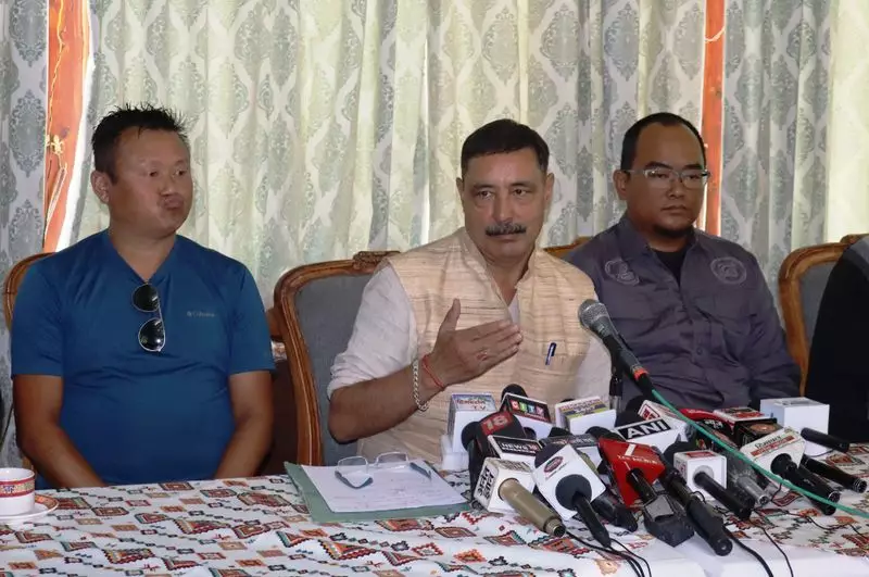 International Paragliders Set to Soar Over Shimla's Majestic Skies in Thrilling Flying Festival