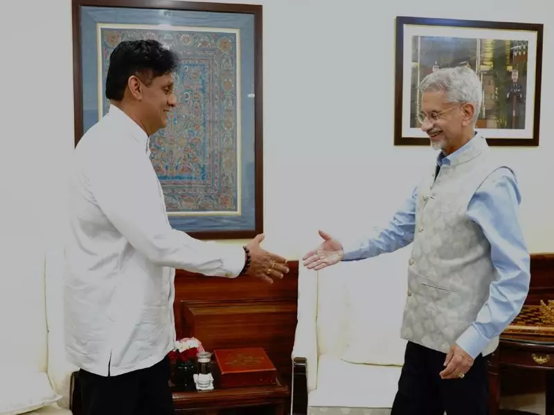 Jaishankar Engages Sri Lankan Opposition Leader Sajith Premadasa: Strategic Talks Focus on Bilateral Ties & Regional Cooperation