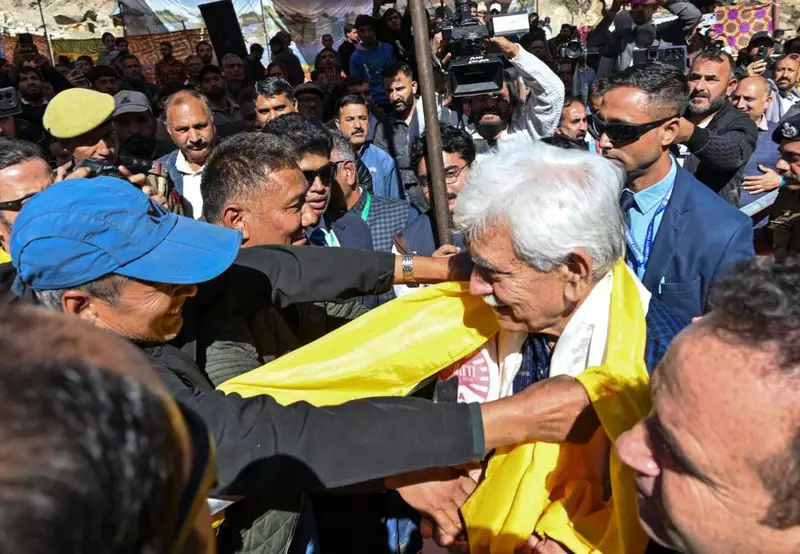 Jammu & Kashmir LG Lays Foundation for Smart Homes for Flood-Hit Families in Chadoora